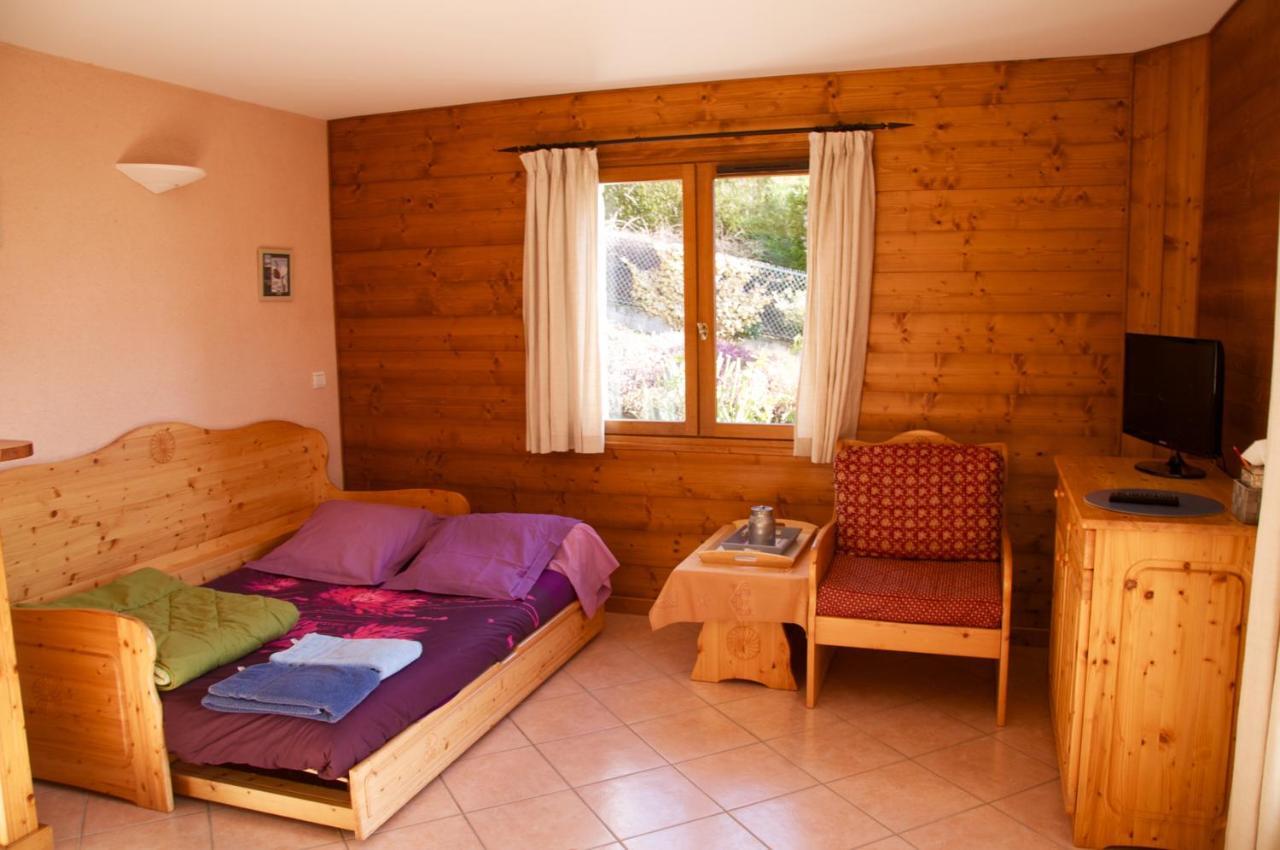 Gîte de La Belle Étoile Mercury-Gémilly Extérieur photo